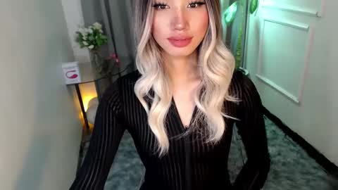 zelainalovetocum online show from 31, 1, 2025