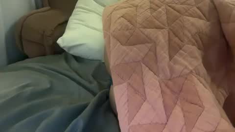 zellaxobella online show from 13, 10, 2025