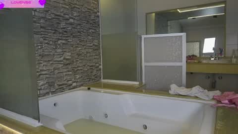 Snapshot of zenda_biancha chatting on 31, 3, 2026 zenda_biancha online show from 31, 3, 2026