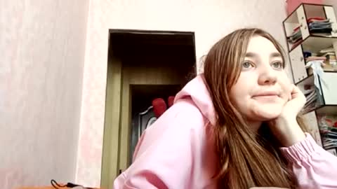 zeniabrossoit online show from 25, 3, 2026