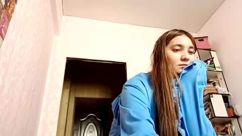 Snapshot of zeniabrossoit chatting on 18, 4, 2026 zeniabrossoit online show from 18, 4, 2026