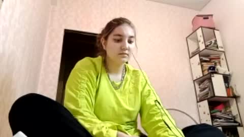 Snapshot of zeniabrossoit chatting on 30, 4, 2026 zeniabrossoit online show from 30, 4, 2026