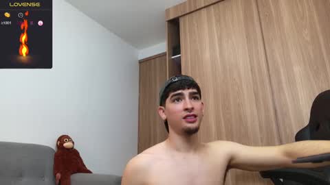 Snapshot of zenn_rush chatting on 14, 12, 2024 Zenn online show from 14, 12, 2024