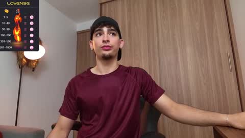 Snapshot of zenn_rush chatting on 12, 1, 2025 Zenn online show from 12, 1, 2025