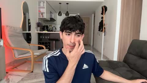 Snapshot of zenn_rush chatting on 31, 10, 2025 Zenn online show from 31, 10, 2025