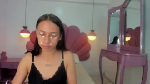 Snapshot of zephyra_angels1 chatting on 7, 1, 2025 ZEPHYRA ANGELS online show from 7, 1, 2025