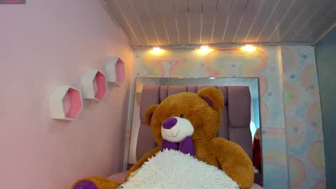 Snapshot of zephyra_angels1 chatting on 18, 1, 2025 ZEPHYRA ANGELS online show from 18, 1, 2025