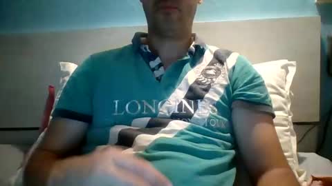 Snapshot of zeus00811 chatting on 2, 10, 2025 zeus online show from 2, 10, 2025
