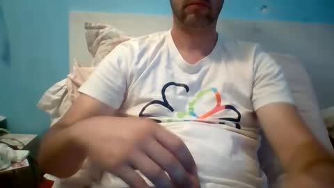 Snapshot of zeus00811 chatting on 1, 6, 2026 zeus online show from 1, 6, 2026