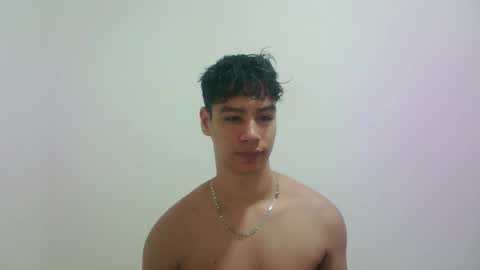 Snapshot of zeus_183 chatting on 9, 10, 2025 zeus_183 online show from 9, 10, 2025