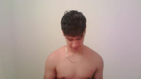Snapshot of zeus_183 chatting on 19, 10, 2025 zeus_183 online show from 19, 10, 2025