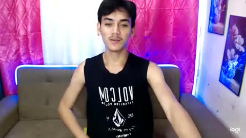 zavier skinny asian online show from 15, 1, 2025