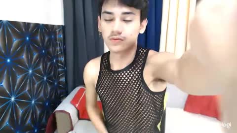 zavier skinny asian online show from 28, 1, 2025