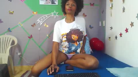 Snapshot of zharick_smithx chatting on 5, 3, 2025 zharick online show from 5, 3, 2025