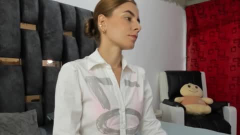 ziataylor online show from 6, 3, 2025