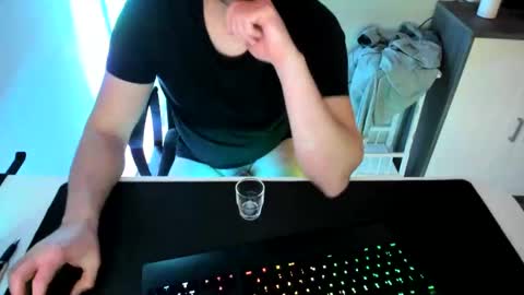 ziemlichflutschig online show from 5, 3, 2025