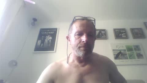 Snapshot of zippi55 chatting on 15, 7, 2026 Zippi online show from 15, 7, 2026