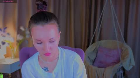 Snapshot of zlata__fox chatting on 2, 10, 2025 Zlata Mon Tue Thu Fri Sun Sa GMT 3 0000pm - 0600pm online show from 2, 10, 2025