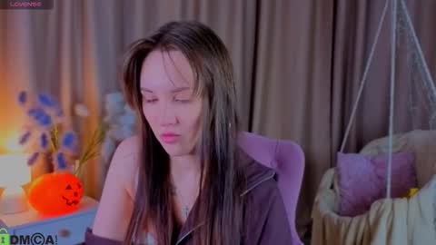 Snapshot of zlata__fox chatting on 3, 11, 2025 Zlata Mon Tue Thu Fri Sun Sa GMT 3 0000pm - 0600pm online show from 3, 11, 2025