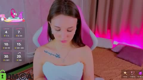 Snapshot of zlata__fox chatting on 25, 11, 2025 Zlata Mon Tue Thu Fri Sun Sa GMT 3 0000pm - 0600pm online show from 25, 11, 2025