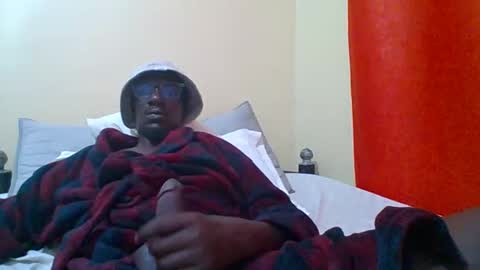 Zlatann2012 online show from 17, 9, 2025