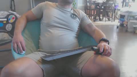 Snapshot of zmr250rich chatting on 7, 10, 2025 here4fun online show from 7, 10, 2025