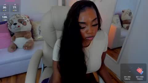 Snapshot of zobe_love chatting on 12, 2, 2025 Zobe Love online show from 12, 2, 2025