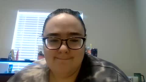 Snapshot of zodiacfan2023 chatting on 18, 12, 2024 zodiacfan online show from 18, 12, 2024