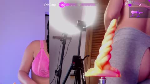 Snapshot of zoe202 chatting on 13, 2, 2025 Zoe 3 online show from 13, 2, 2025
