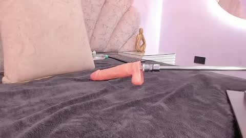 zoe_blosson online show from 22, 4, 2026