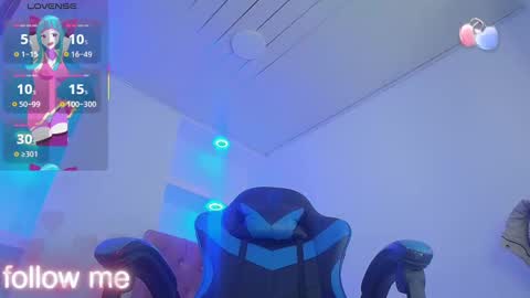 Z O E online show from 8, 3, 2025