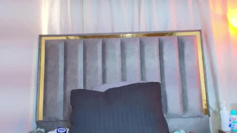 Snapshot of zoe_curvy chatting on 26, 2, 2026 Zoe online show from 26, 2, 2026