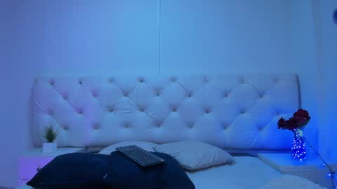Snapshot of zoe_evaanss_ chatting on 3, 8, 2026 zoe_evaanss_ online show from 3, 8, 2026