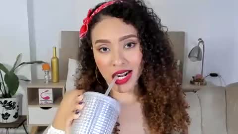 Zoe Gruber online show from 7, 2, 2026