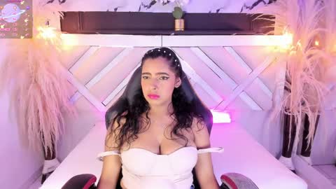 Snapshot of zoe_johnsonn1 chatting on 11, 5, 2026 Zoey online show from 11, 5, 2026