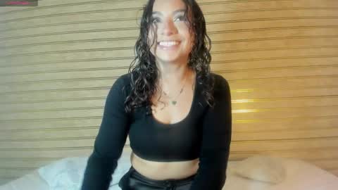 Snapshot of zoe_kiss1 chatting on 8, 4, 2026 Zoe online show from 8, 4, 2026