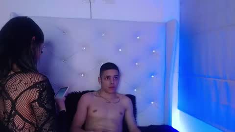 Snapshot of zoe_kravitx chatting on 12, 11, 2025 CAMILA online show from 12, 11, 2025