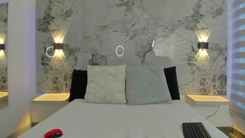 Zoe online show from 9, 4, 2026