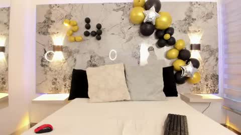 Zoe online show from 16, 4, 2026