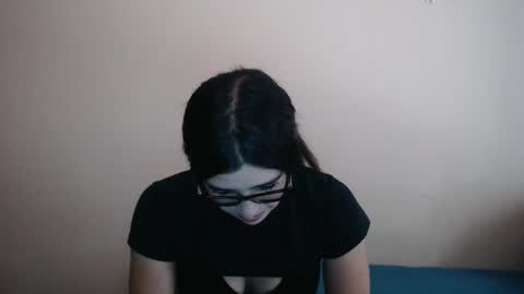 Snapshot of zoe_mill33r chatting on 25, 9, 2025 Zoe online show from 25, 9, 2025