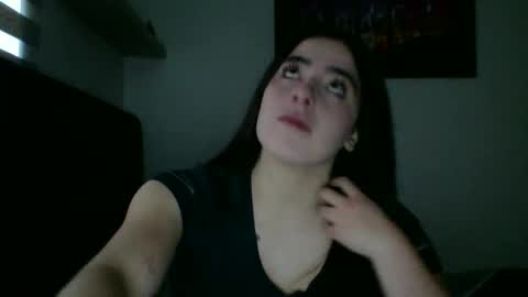 Snapshot of zoe_mill33r chatting on 9, 11, 2025 Zoe online show from 9, 11, 2025