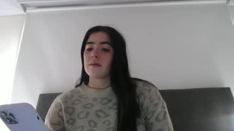 Snapshot of zoe_mill33r chatting on 18, 2, 2026 Zoe online show from 18, 2, 2026