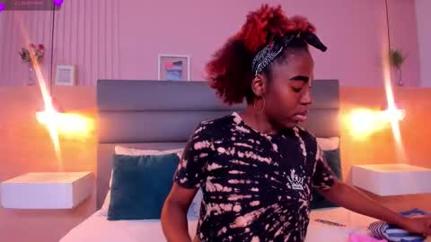 Snapshot of zoe_novakk chatting on 3, 10, 2025 Zoe Novakk online show from 3, 10, 2025