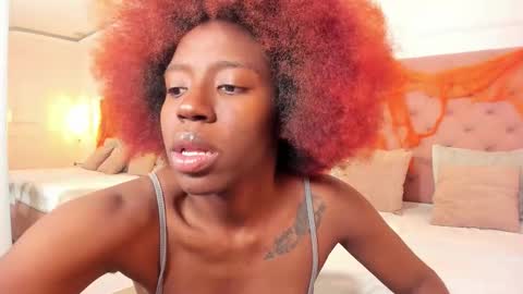 Snapshot of zoe_novakk chatting on 2, 11, 2025 Zoe Novakk online show from 2, 11, 2025