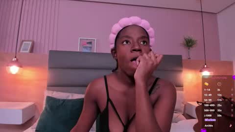 Snapshot of zoe_novakk chatting on 17, 11, 2025 Zoe Novakk online show from 17, 11, 2025