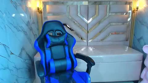 Zoe  online show from 8, 11, 2025