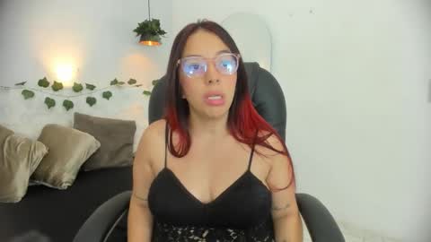 Snapshot of zoe_ross1 chatting on 4, 2, 2026 Zoe online show from 4, 2, 2026