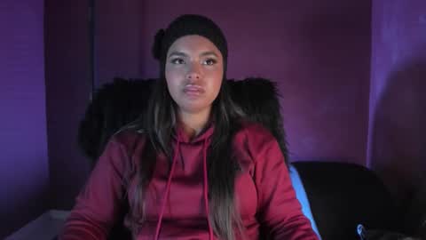 Snapshot of zoe_roux210949 chatting on 17, 12, 2025 Zoe online show from 17, 12, 2025