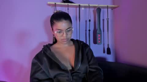 Snapshot of zoe_roux210949 chatting on 25, 2, 2026 Zoe online show from 25, 2, 2026