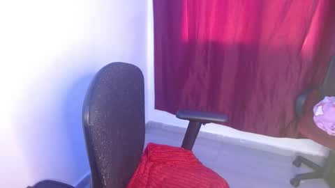 Snapshot of zoe_sexy69 chatting on 24, 2, 2025 ZOE online show from 24, 2, 2025